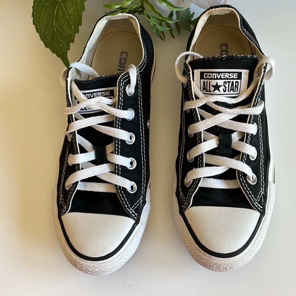 Converse low tops